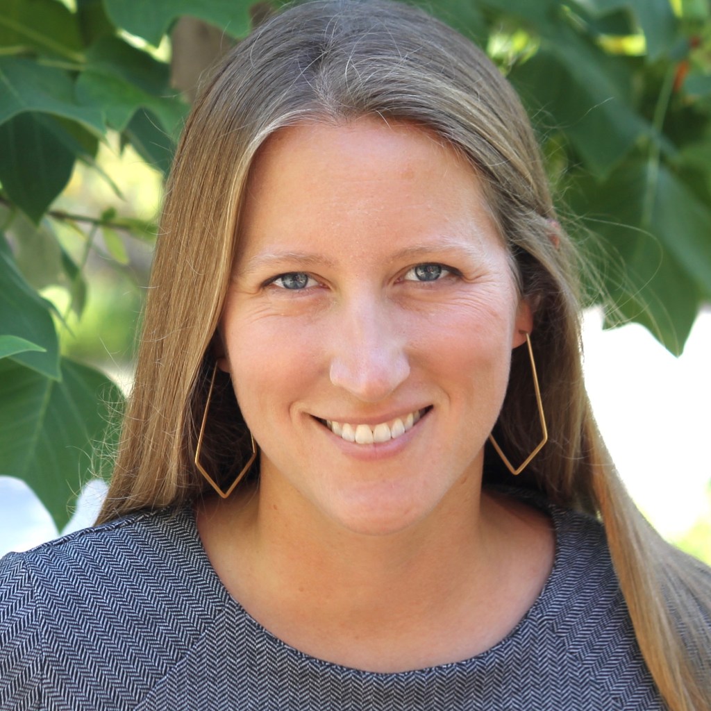 Jennifer Janssen, LLMSW